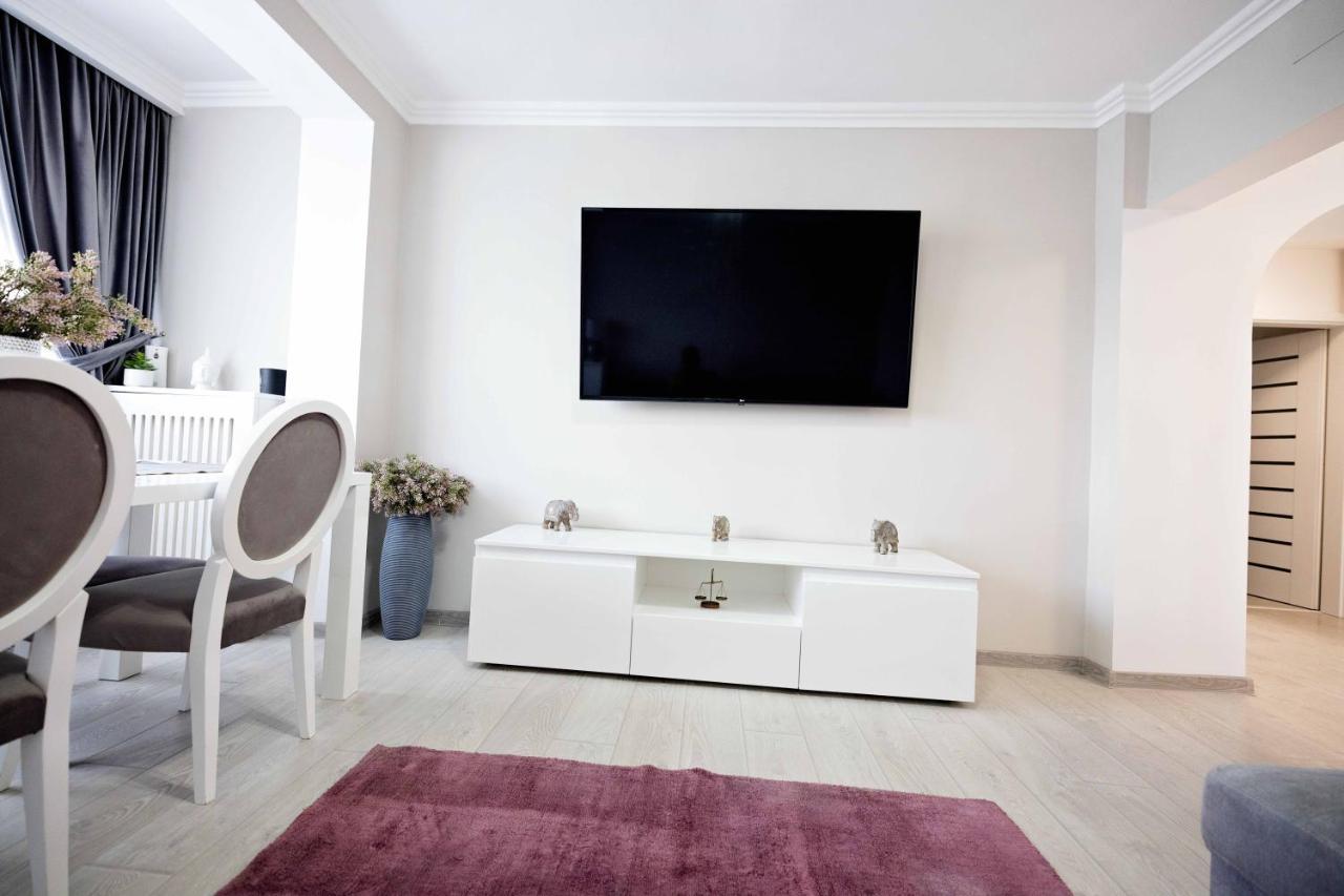 Joyful Apartment Тимишоара Екстериор снимка