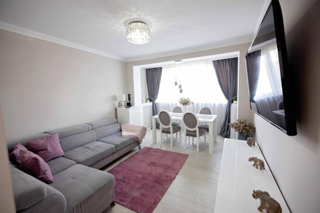 Joyful Apartment Тимишоара Екстериор снимка