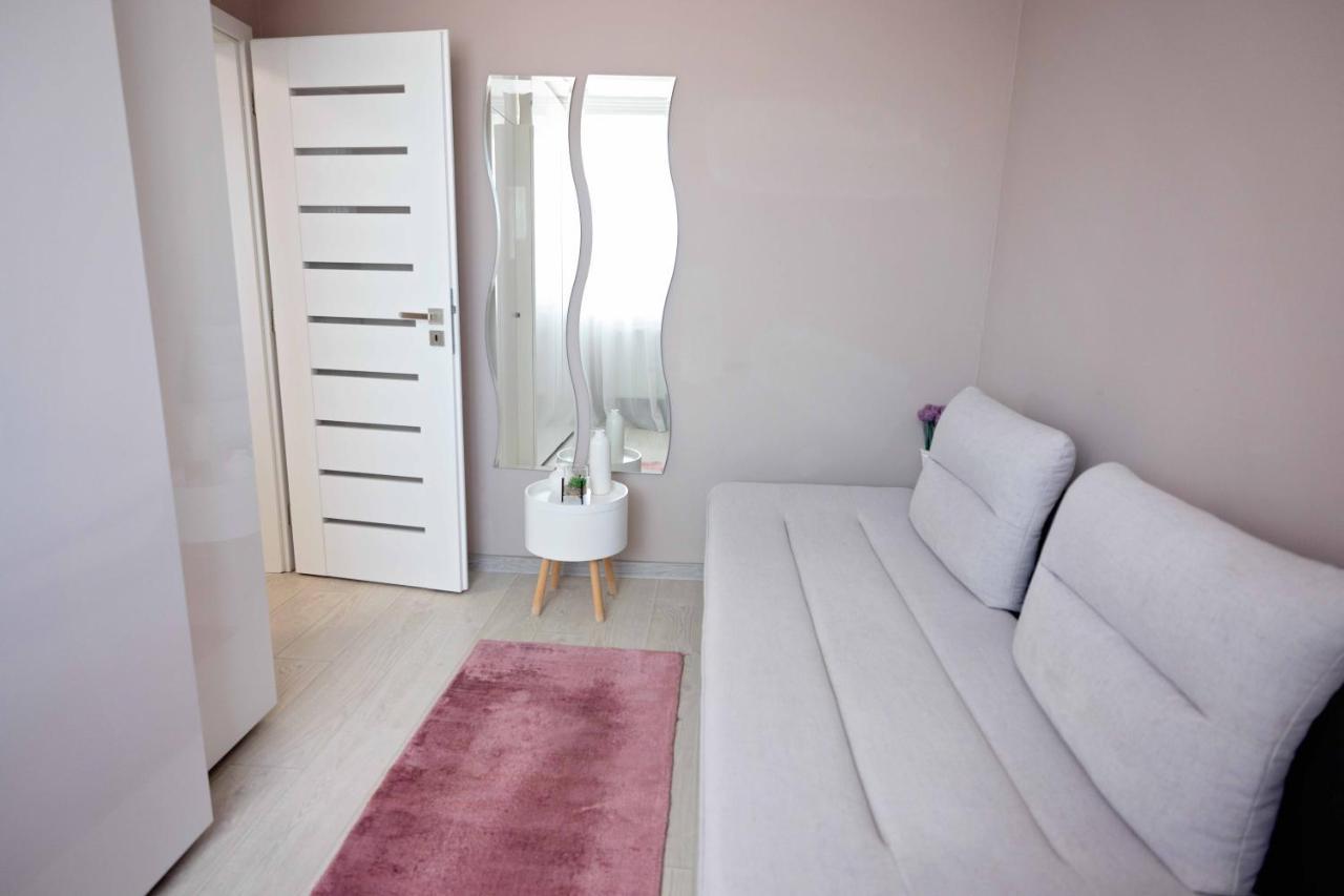 Joyful Apartment Тимишоара Екстериор снимка